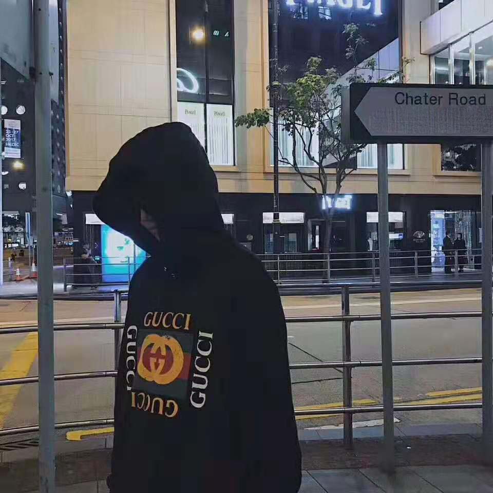G*u*i men oversize sweatshirt with G*u*i logo in 100% cotton-black