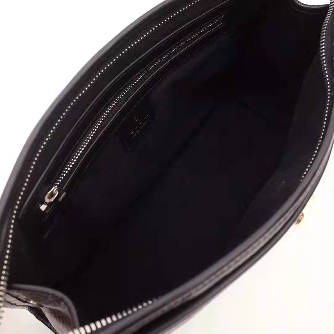 G*u*i gg men pouch with interlocking g in black soft leather