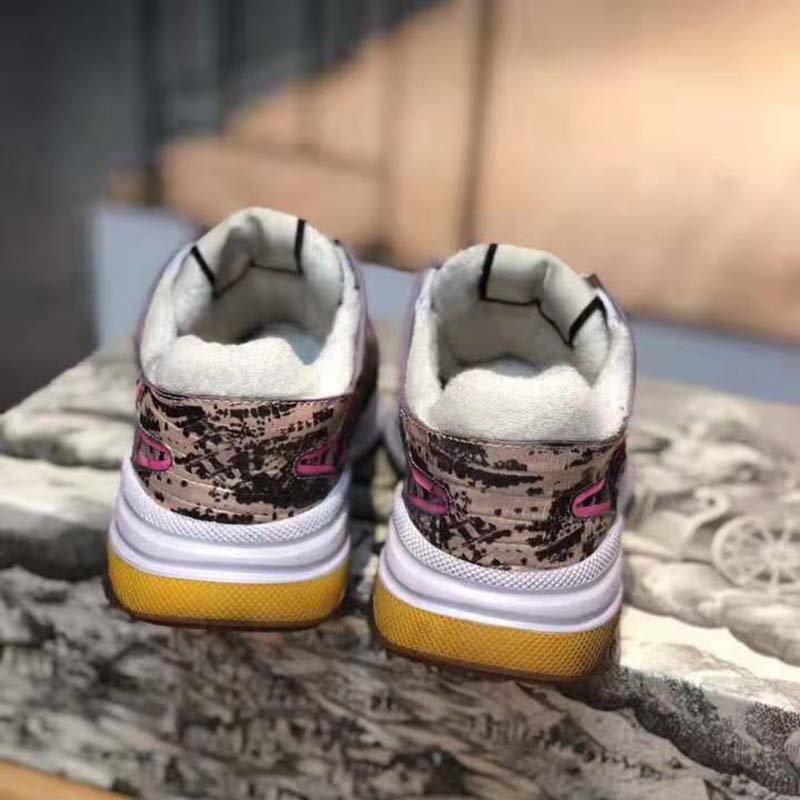 G*u*i unisex ultrapace sneaker with embroidered G*u*i and interlocking g in metallic leather-pink