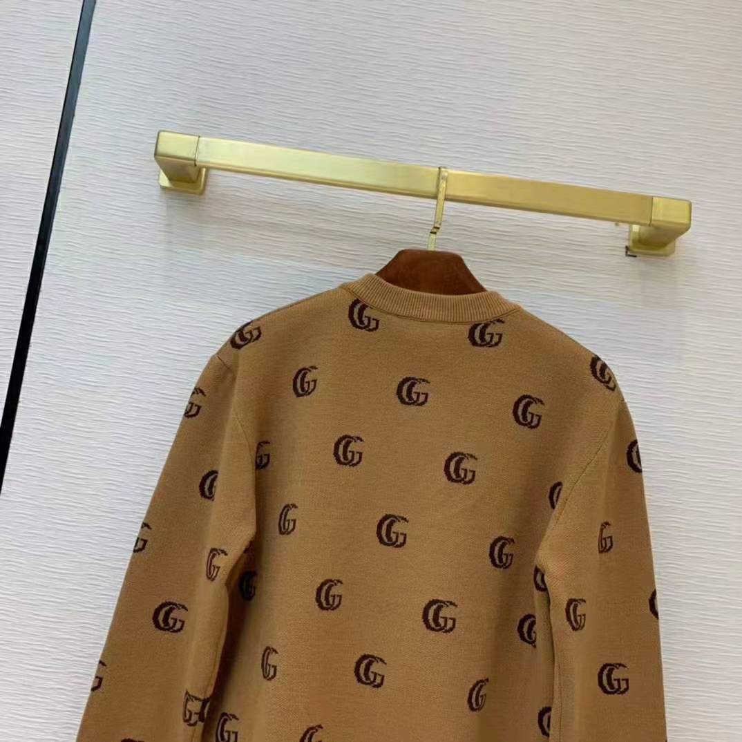 G*u*i men double g jacquard wool v-neck sweater camel and brown