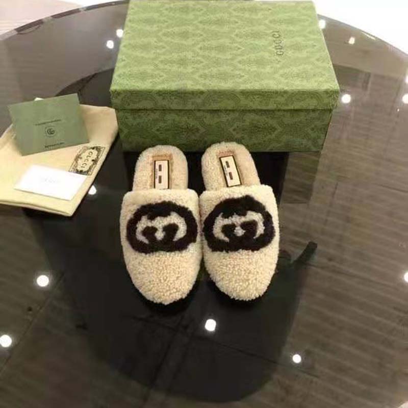 G*u*i gg unisex slipper with interlocking g light brown interlocking g merino wool