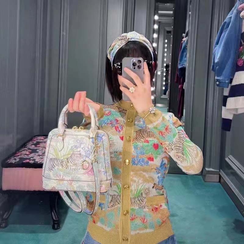 G*u*i women gg tiger jacquard cardigan gold green tiger flower extra fine lurex crewneck