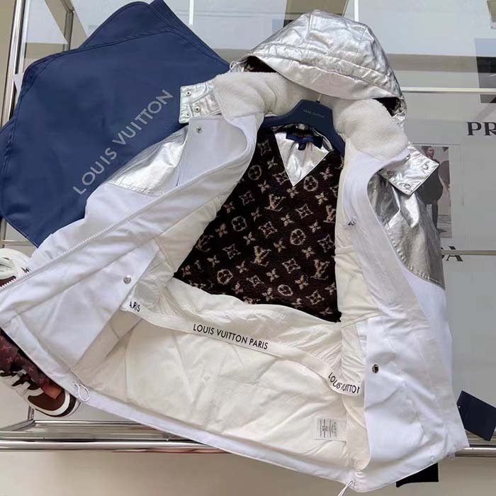 Louis Vuitton Men LV Electric Accent Ski Jacket Optical White Regular Fit