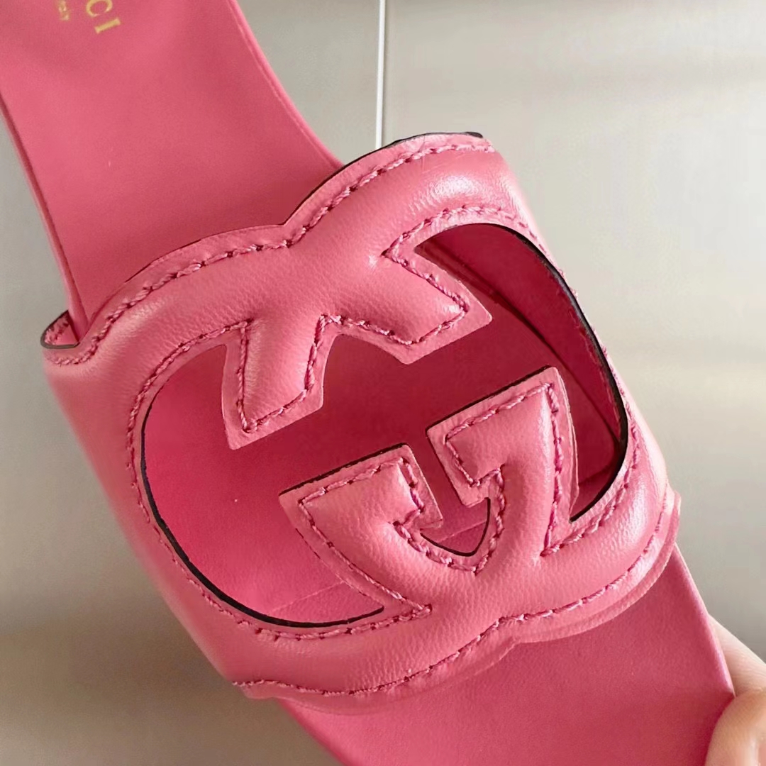 G*u*i women interlocking g cut out slide sandal dark pink leather flat