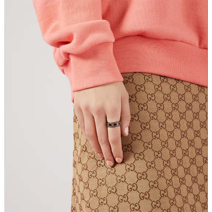 G*u*i unisex icon ring yellow gold interlocking g 18k yellow gold black synthetic corundum