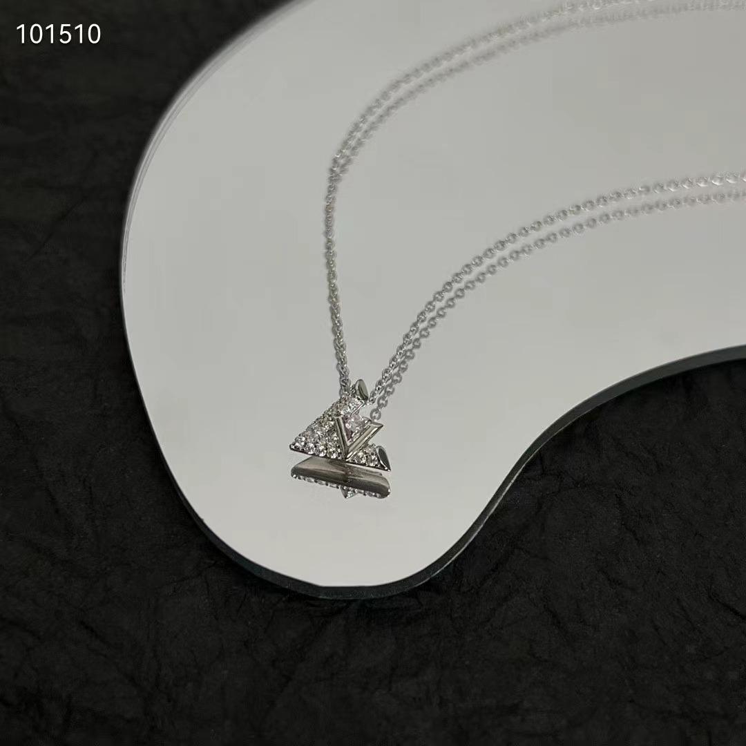 louis vuitton unisex lv volt one pendant white gold 36 Di*m*nds 0.16 ct