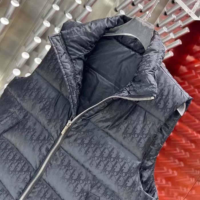 Dior Men CD Dior Oblique Sleeveless Down Jacket Gray Technical Jacquard