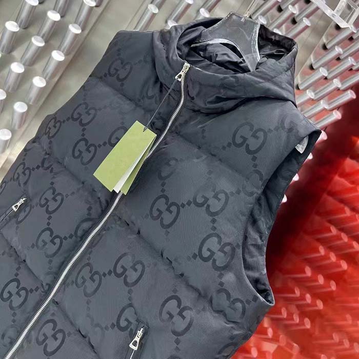 G*u*i men jumbo gg canvas vest padding front pockets zip closure hood zip pocket