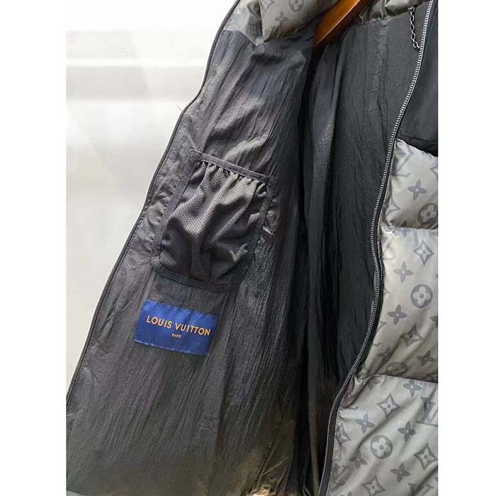 Louis Vuitton Women LV 2054 Heat Reactive Puffer Polyester Anthracite Regular Fit
