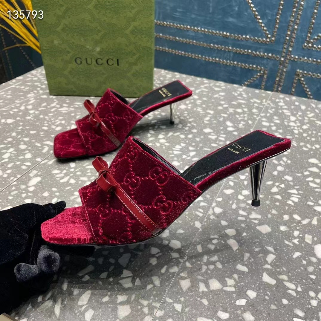 G*u*i women’s gg slide sandal burgundy gg velvet square toe low 4.3 cm heel