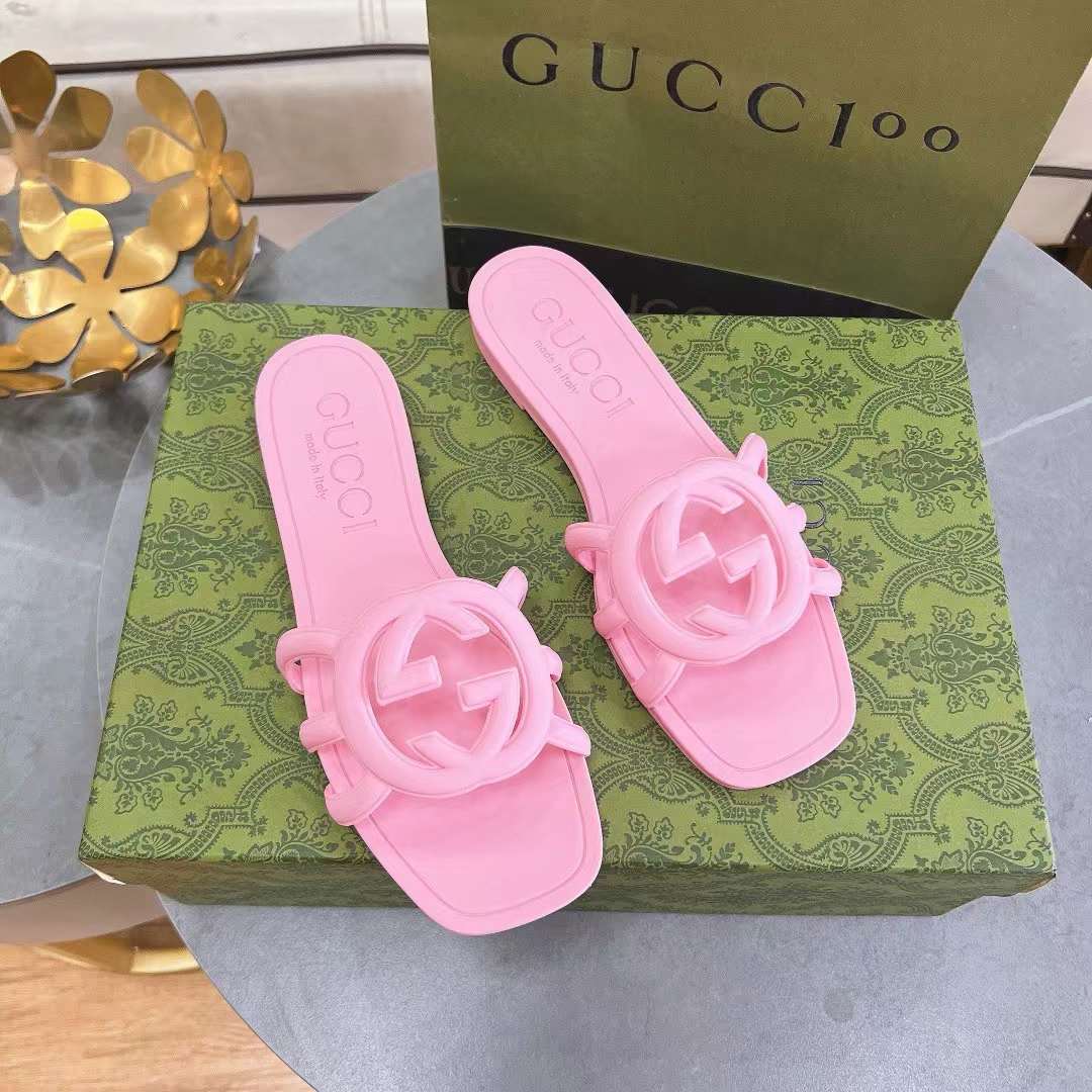 G*u*i women gg interlocking g slide sandal pink rubber flat
