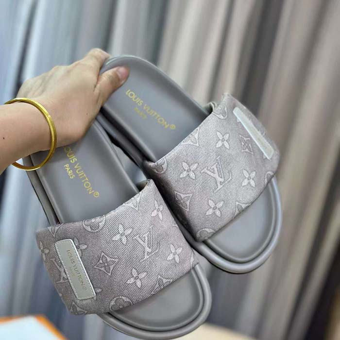 Louis Vuitton Unisex Pool Pillow Flat Comfort Mule Beige Monogram Jacquard 1ACJ01