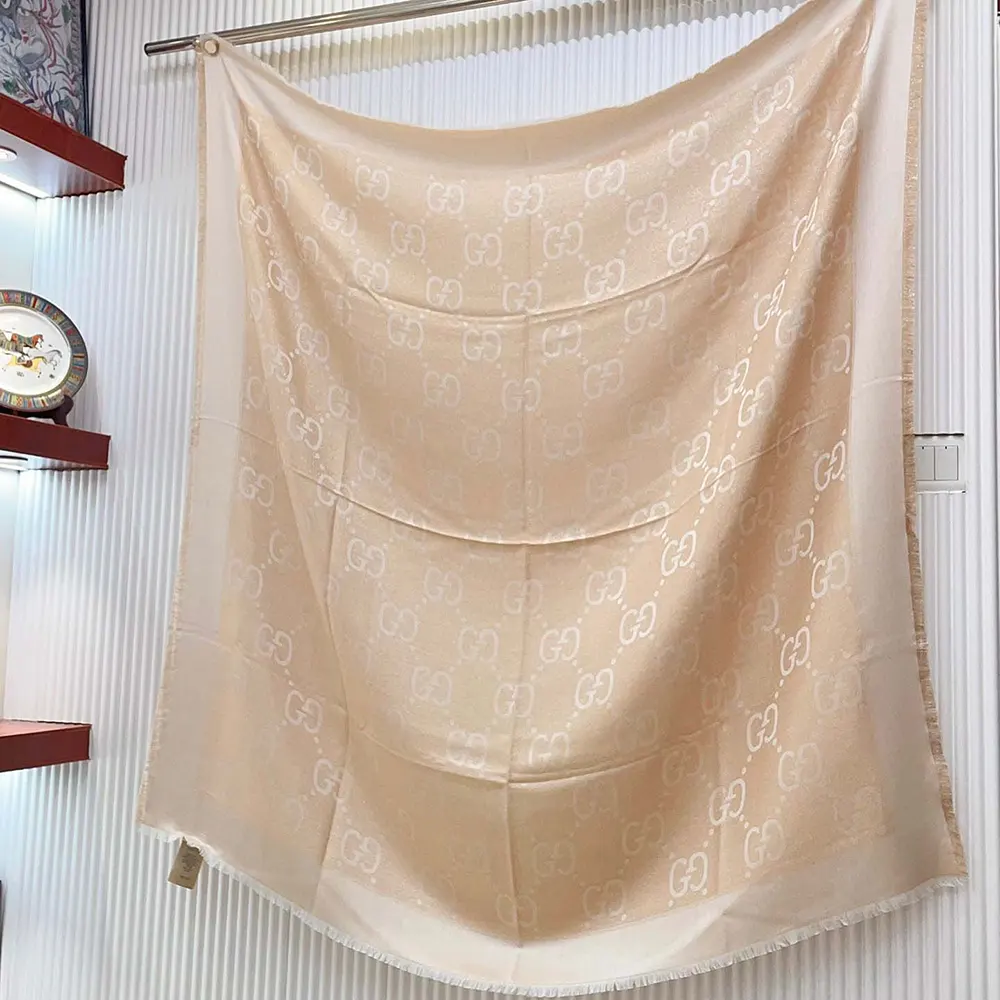 G*u*i unisex gg lame jacquard shawl-beige 6948393g7209400