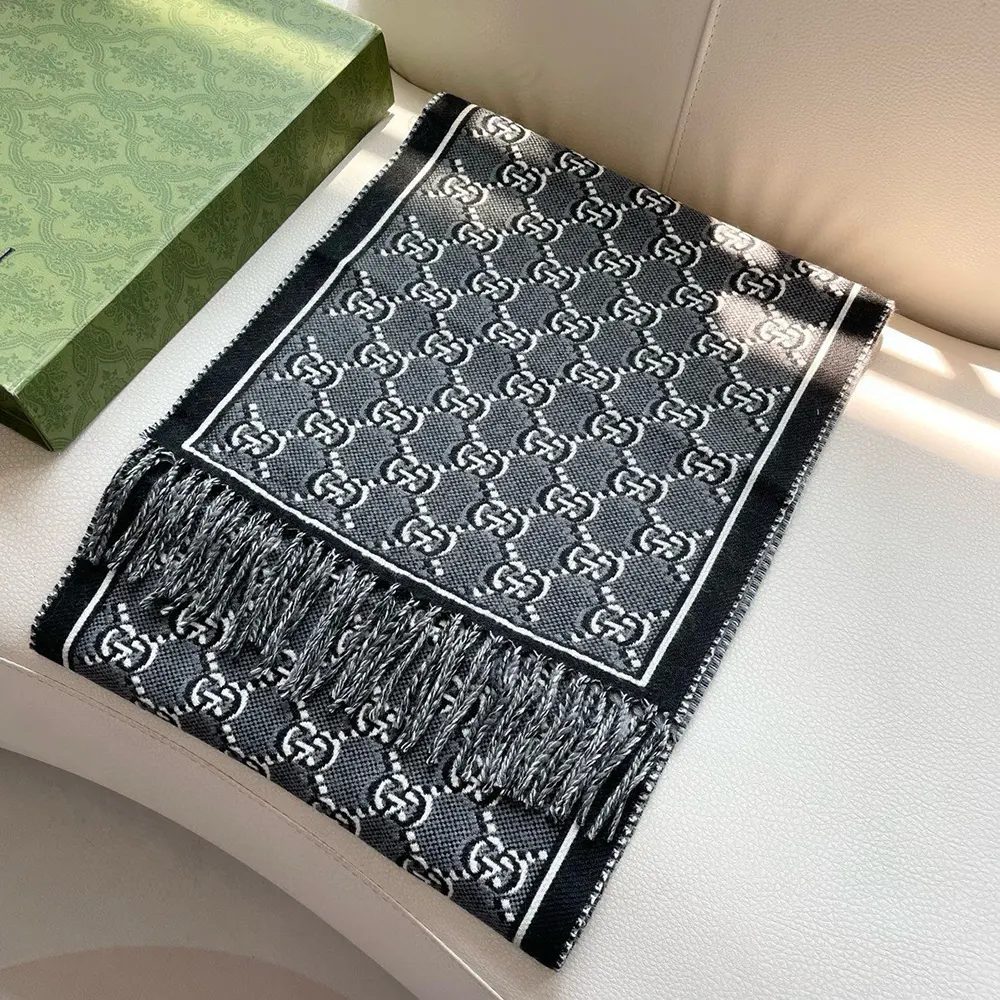 G*u*i unisex wool jacquard scarf with gg shadow-grey 7952764g2001362