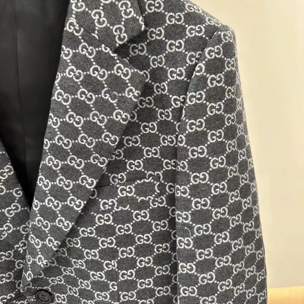 G*u*i men G*u*i classic silver wool blazer