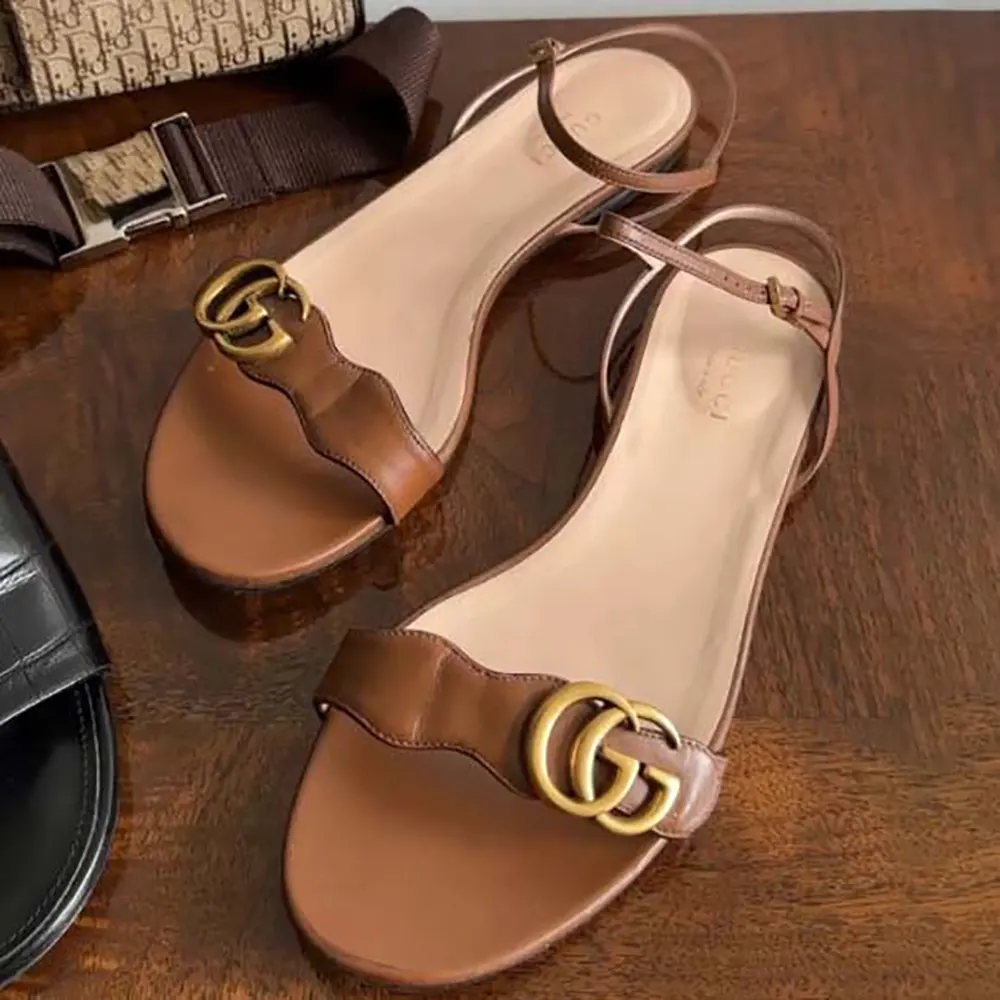 G*u*i women leather sandal with double g-brown